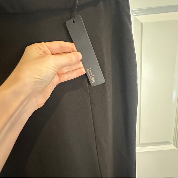 NWT Revolve Black Maxi Skirt High Waisted XS Crepe mermaid fishtail fit & flair - Picture 4 of 5